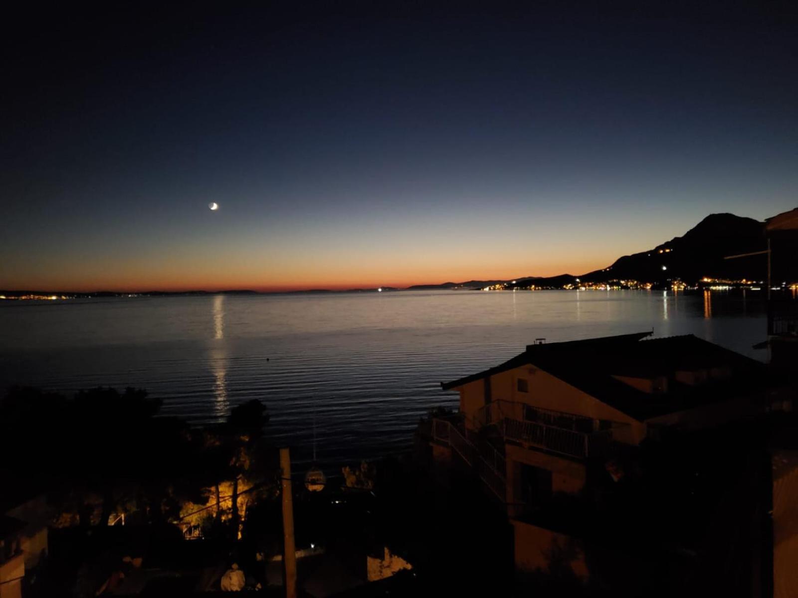 Vila Jadran Omiš Esterno foto